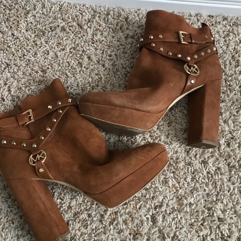 MK booties
